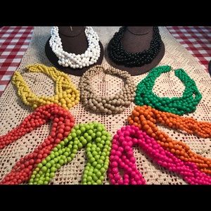 Set of 9 Acrylic Graduated Bead Necklaces!! 😎